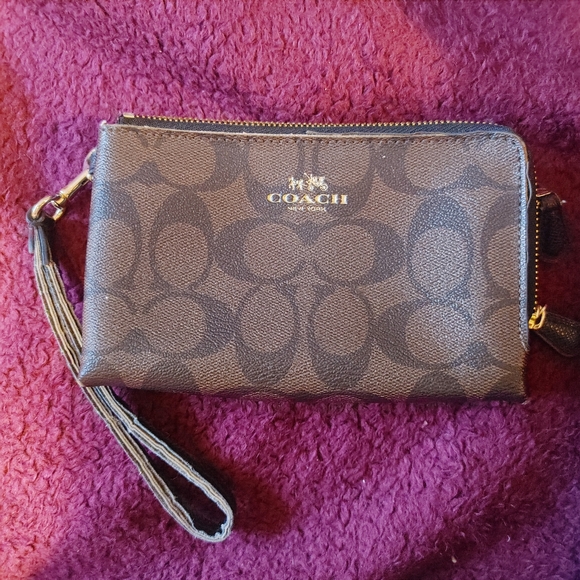 Coach Wallet - Picture 3 of 13